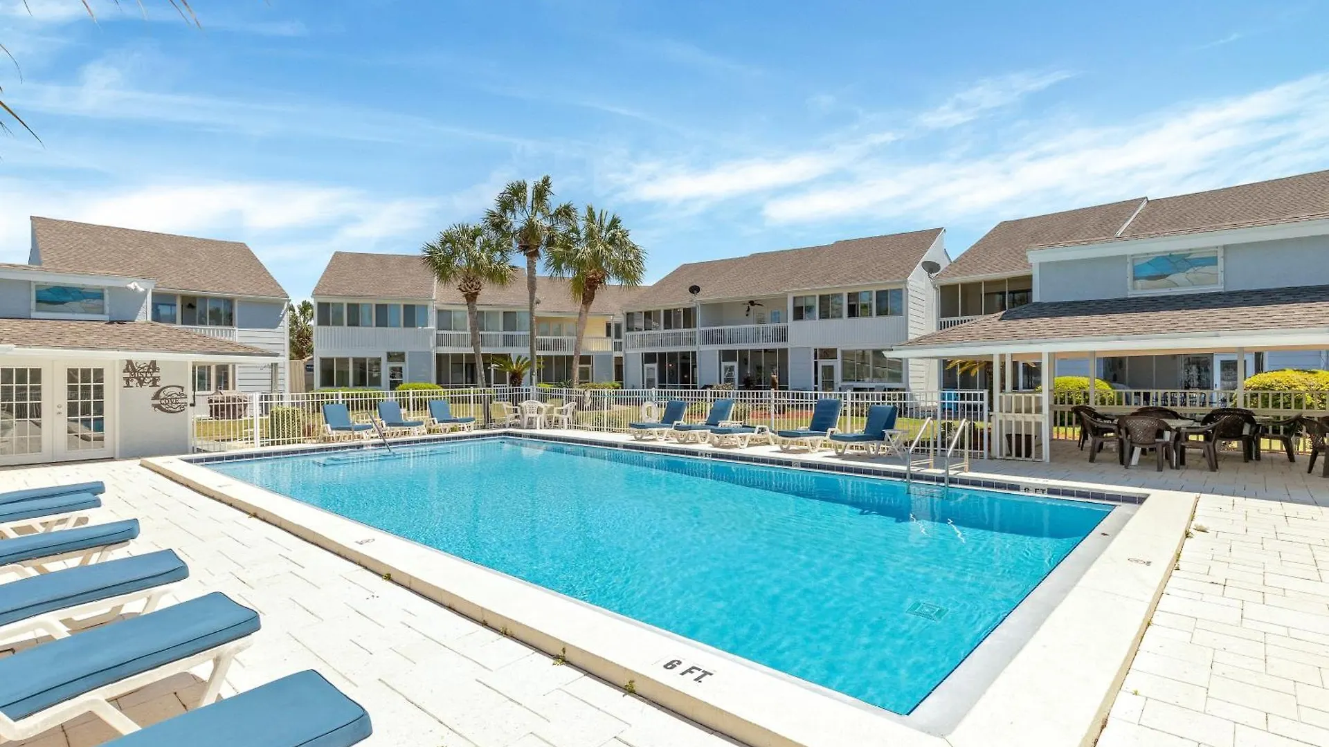 Apartment Sandpiper Cove 9133- By Holiday Isle Properties Destin