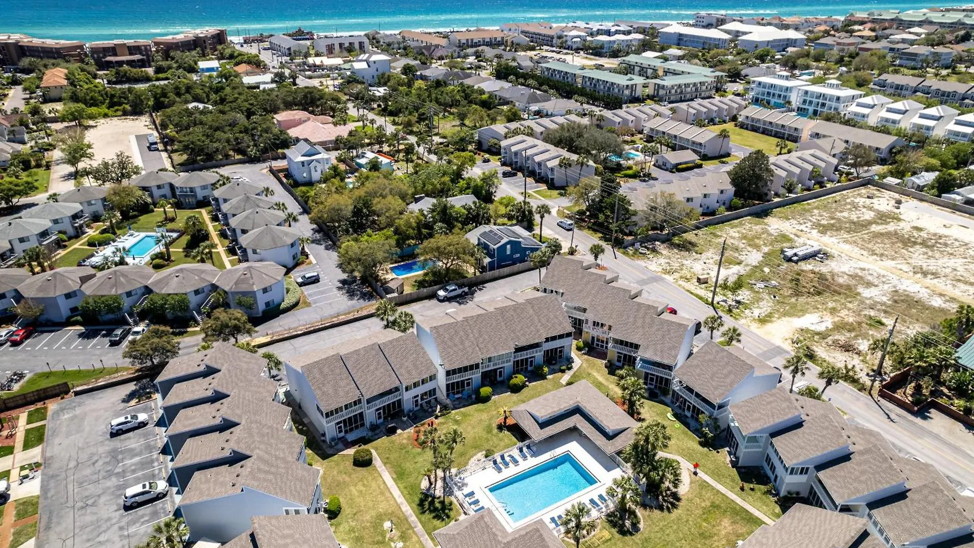 Sandpiper Cove 9133- By Holiday Isle Properties Destin
